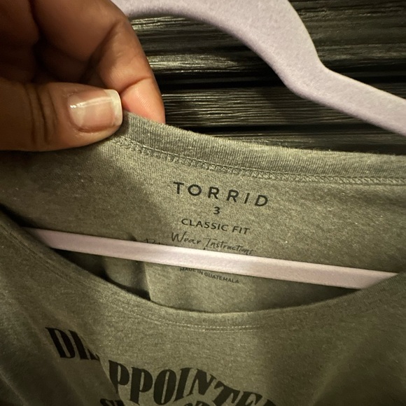 Torrid Heather Grey Tee size 3 (22/24) - Picture 2 of 3